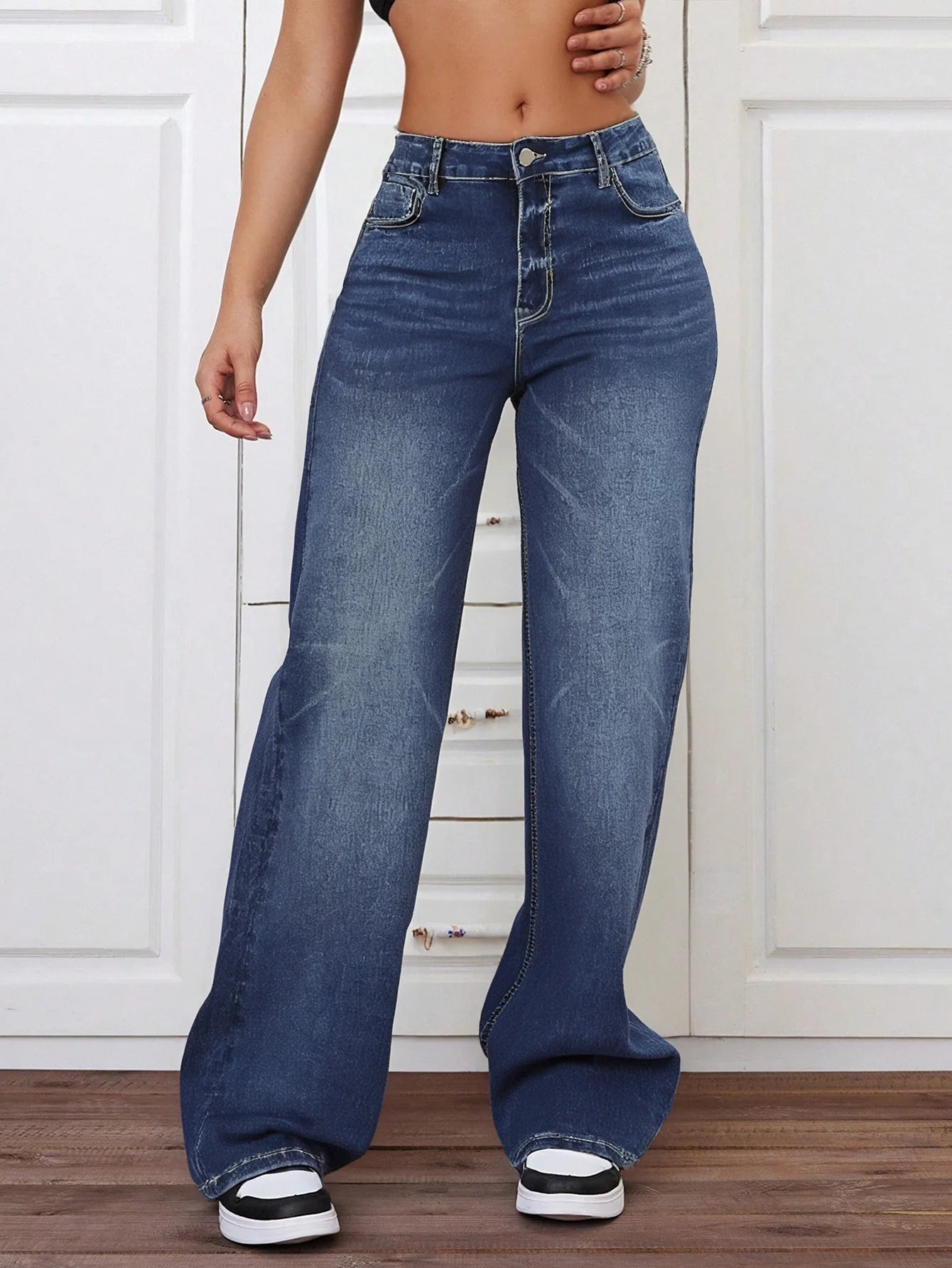 CN Guangdong Loose Jeans for Women With Stretch Denim