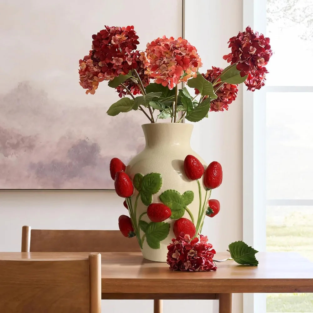 Hign-concerned Strawberry Themed Ceramic Flower Vase