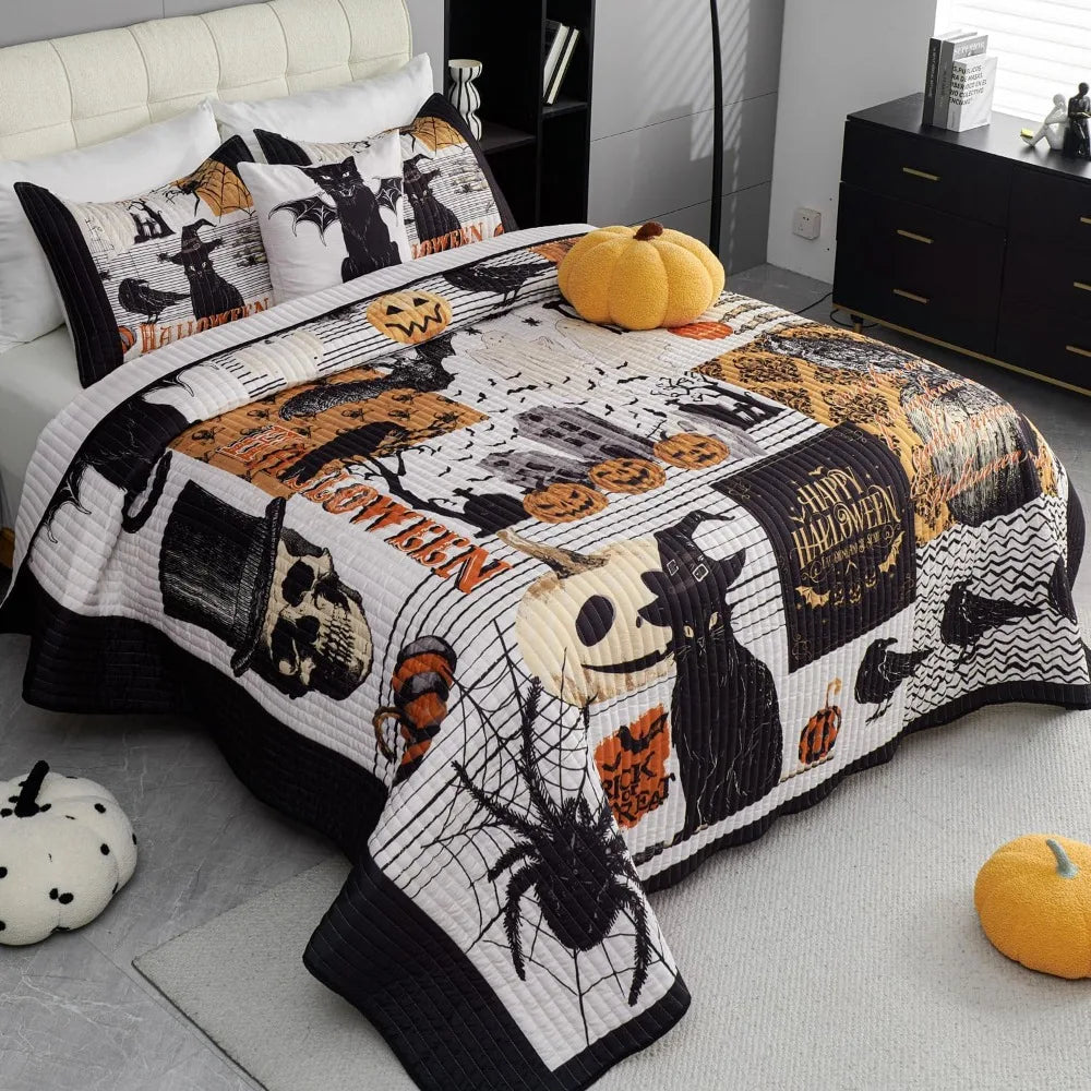 Halloween Themed Quilt Set With 3 Pillow Shams Lightweight