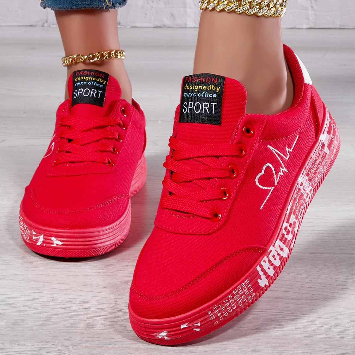 Heart Design Sneakers For Women Lace Up Soft Platform Shoes