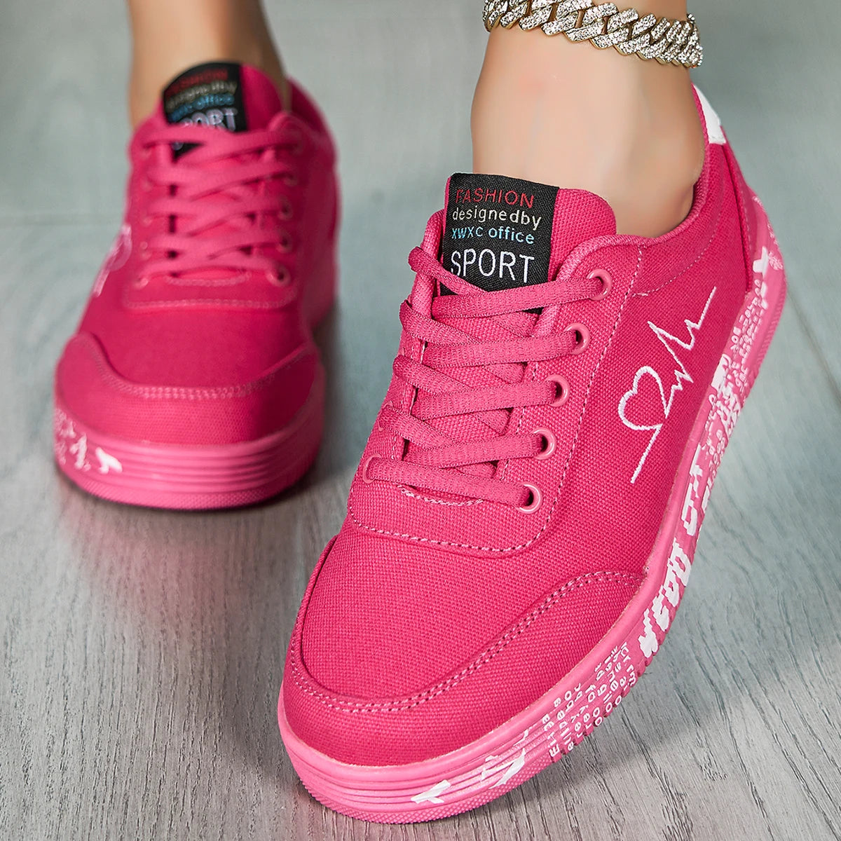 Heart Design Sneakers For Women Lace Up Soft Platform Shoes