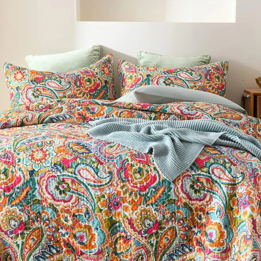 Reversible Cotton Bedspread Quilt Set With Floral Paisley